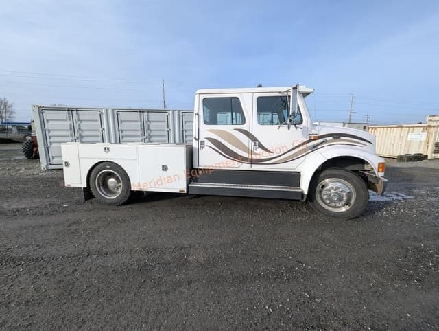 Image of International 4700 equipment image 2