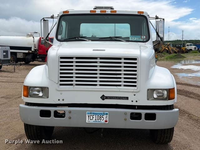 Image of International 4700 equipment image 1