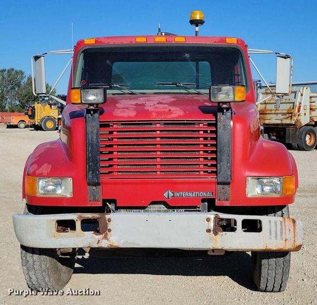 Image of International 4700 equipment image 1