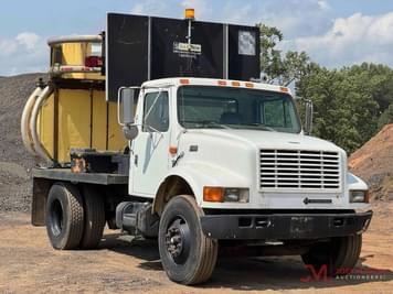 Main image International 4900