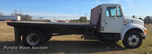 Image of International 4900 equipment image 3