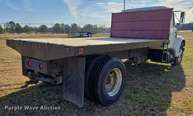 Image of International 4900 equipment image 4