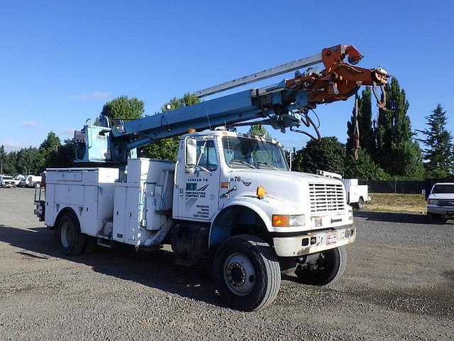Image of International 4900 equipment image 1