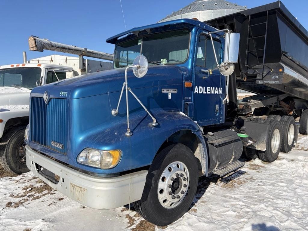 1997 International 9100 Equipment Image0