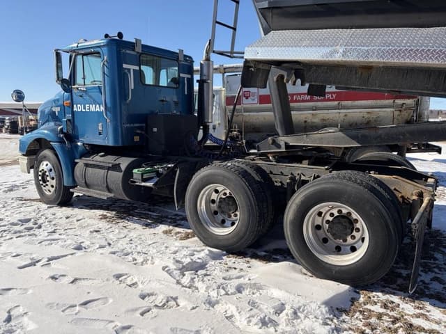 Image of International 9100 equipment image 1