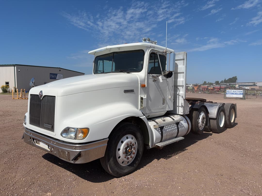 Image of International 9400 Primary image