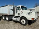 1997 International 8200 Image