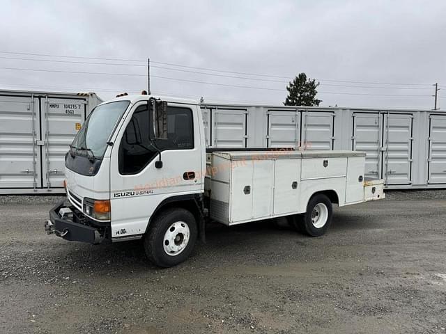 Image of Isuzu NPR equipment image 1