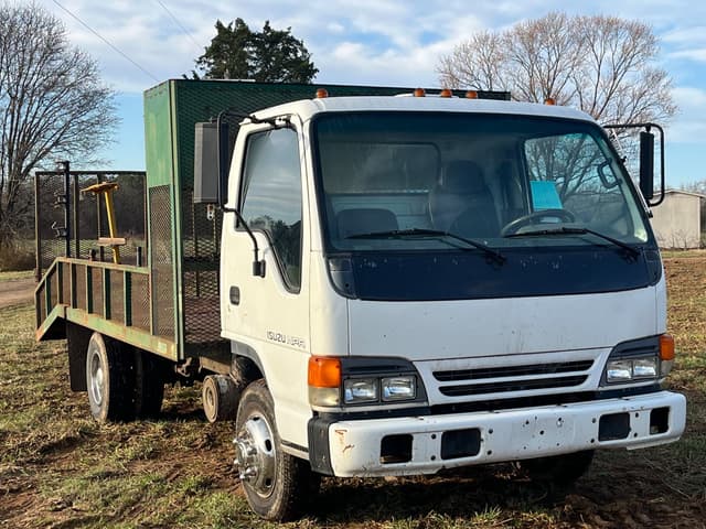 Image of Isuzu NPR equipment image 3