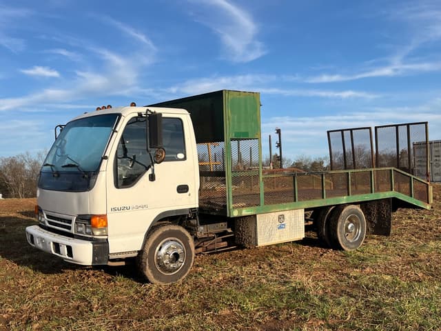 Image of Isuzu NPR equipment image 1