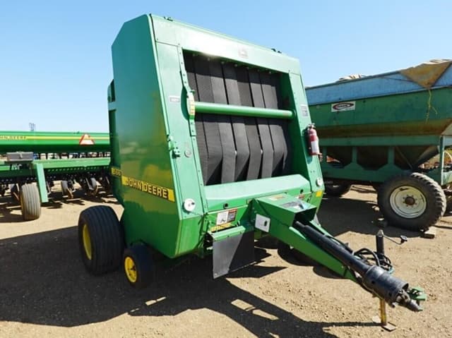 Image of John Deere 566 equipment image 1