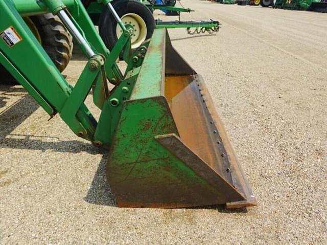 Image of John Deere 7410 equipment image 4