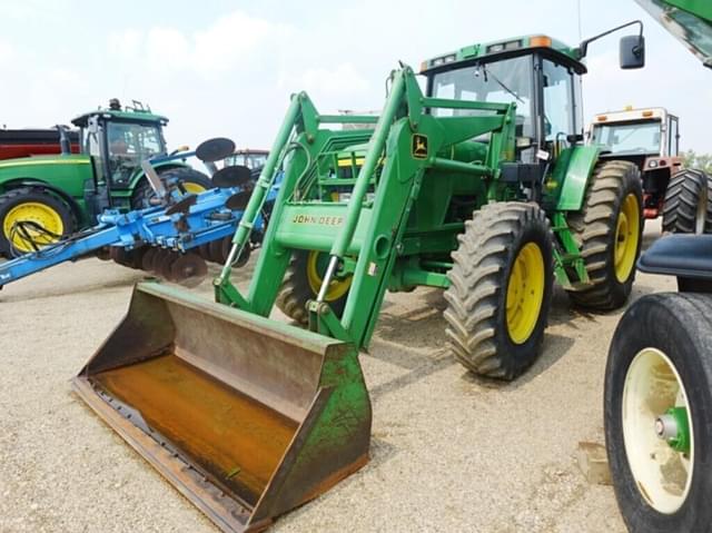Image of John Deere 7410 equipment image 1