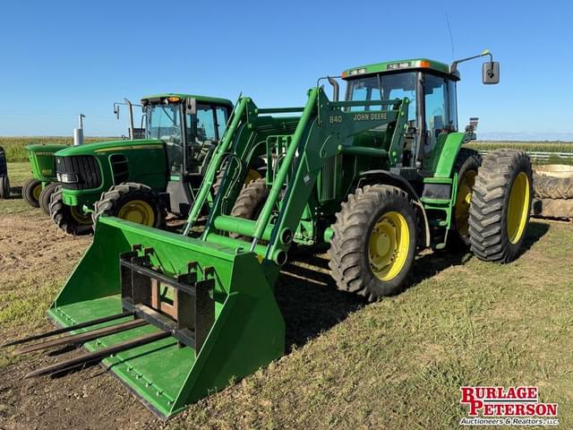 Image of John Deere 7810 equipment image 2