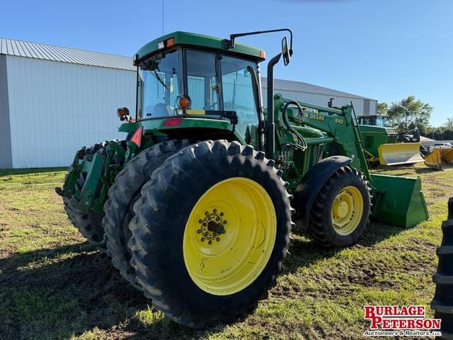 Image of John Deere 7810 equipment image 4
