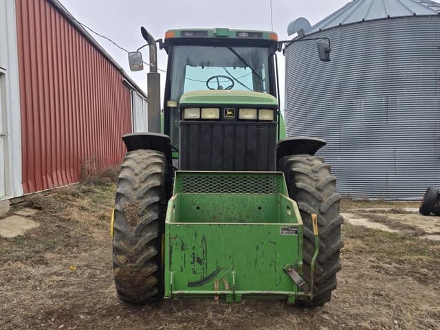 Image of John Deere 8100 equipment image 1