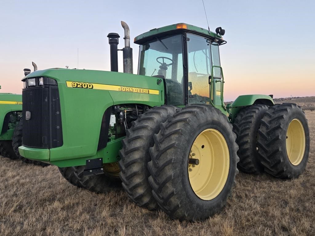 1997 John Deere 9200 Equipment Image0