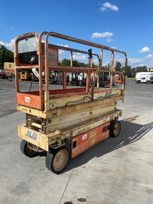Image of JLG 2033E equipment image 1