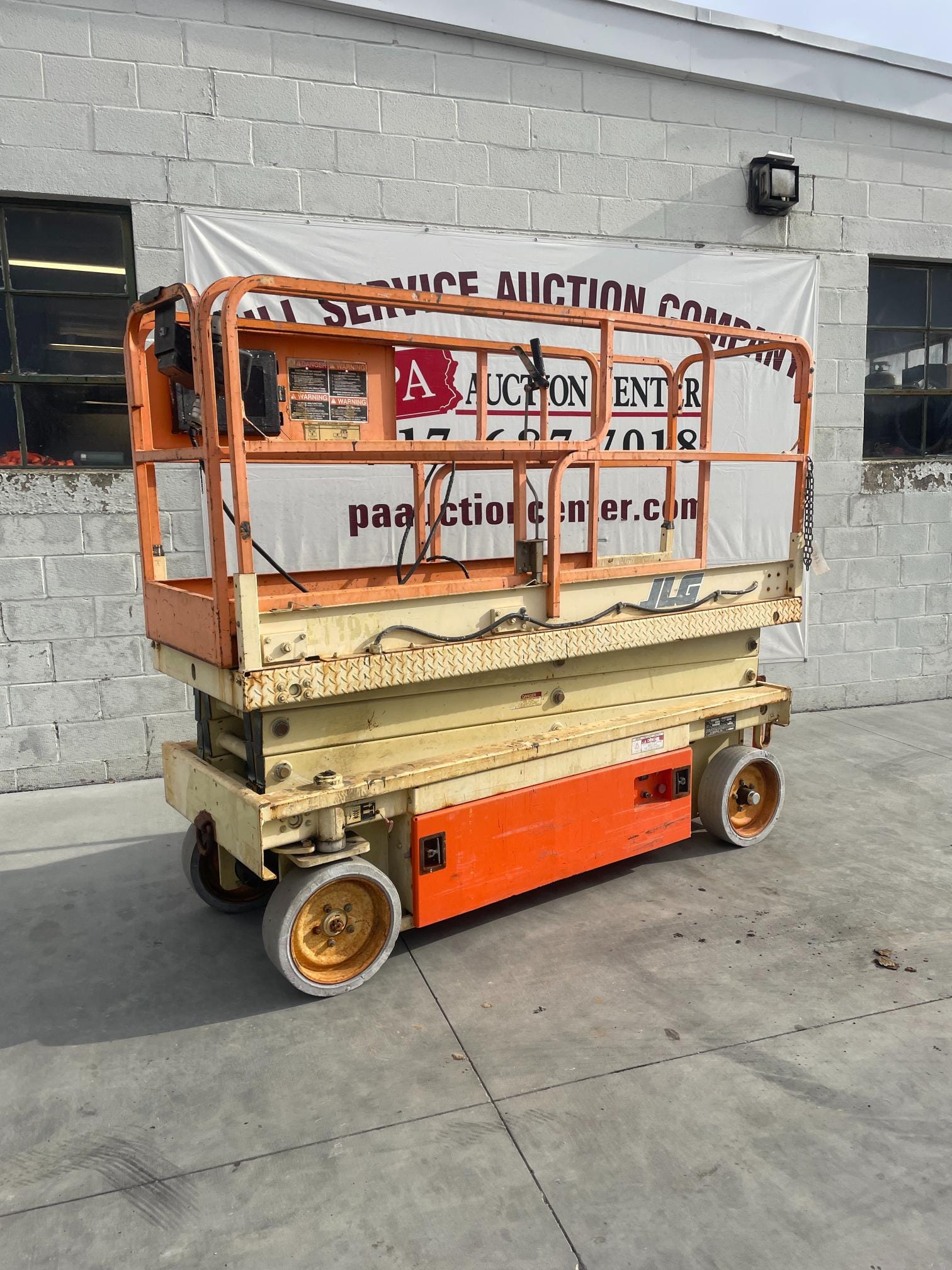 1997 JLG 2033E Equipment Image0