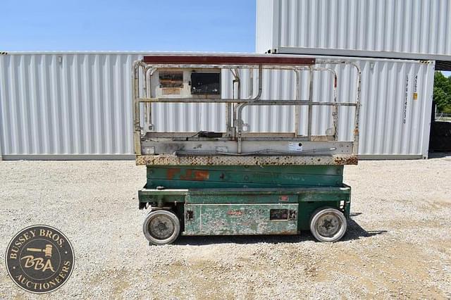 Image of JLG 2033E equipment image 1