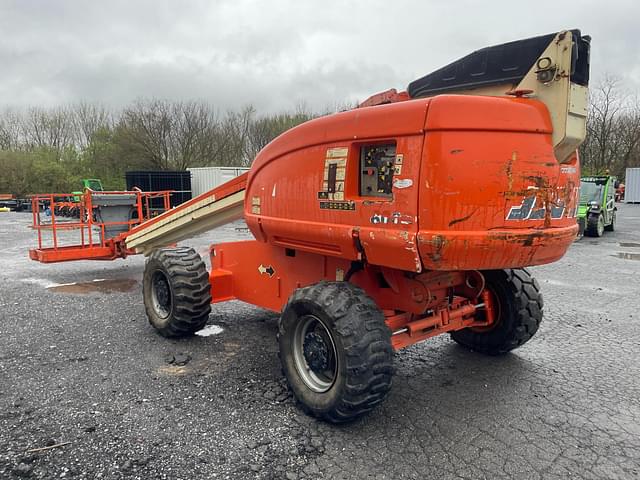 Image of JLG 600S equipment image 2