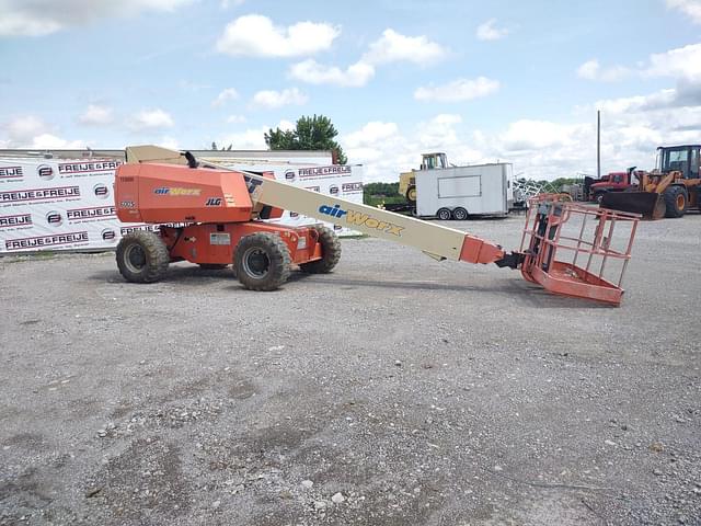 Image of JLG 600S equipment image 3