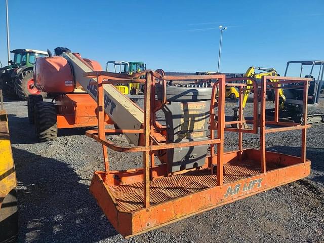 Image of JLG 600S equipment image 1