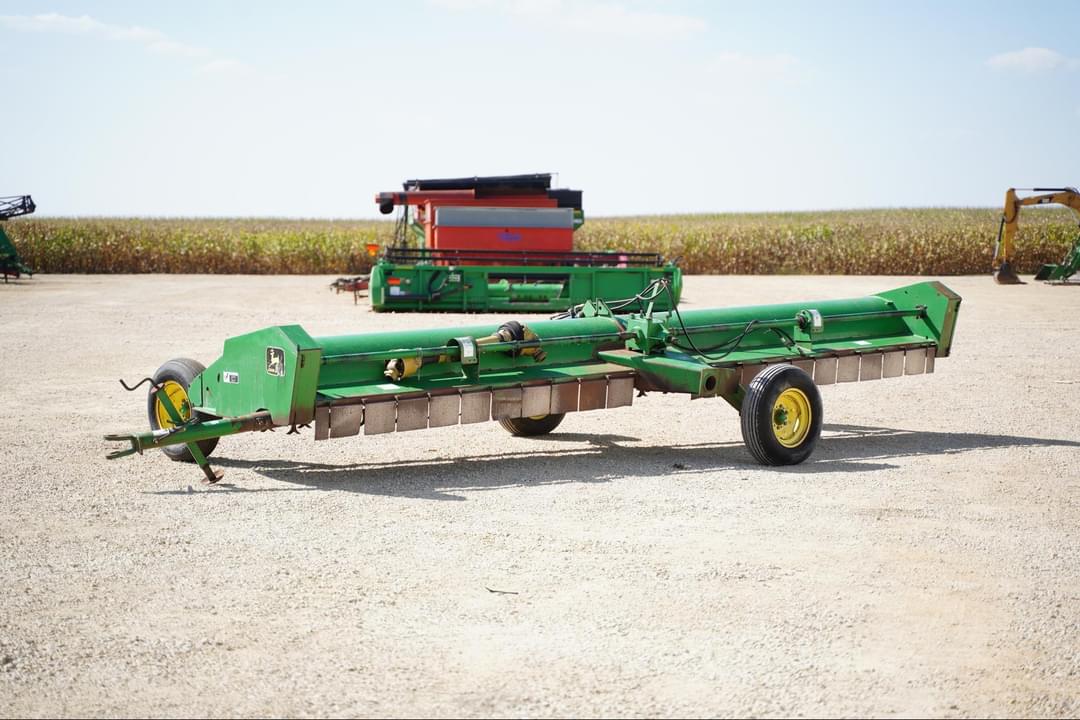 Image of John Deere 120 Primary image