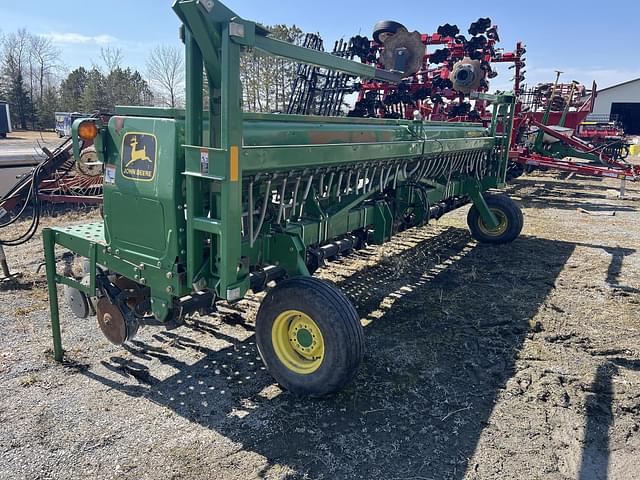 Image of John Deere 1520 equipment image 2