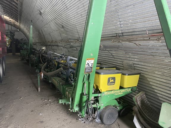 Image of John Deere 1710 Primary image