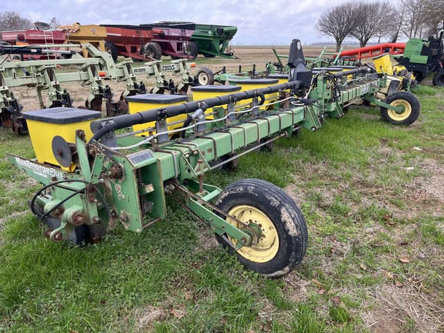 Image of John Deere 1730 equipment image 1