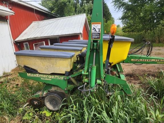Image of John Deere 1750 equipment image 2