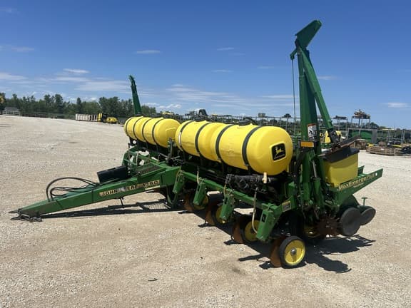 Image of John Deere 1750 Primary image