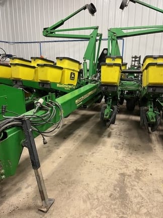 Main image John Deere 1760