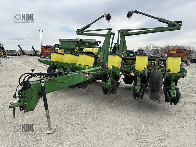 Image of John Deere 1760 equipment image 1