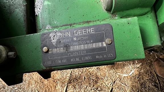 Image of John Deere 1760 equipment image 1