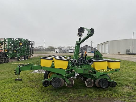 Image of John Deere 1760 equipment image 4