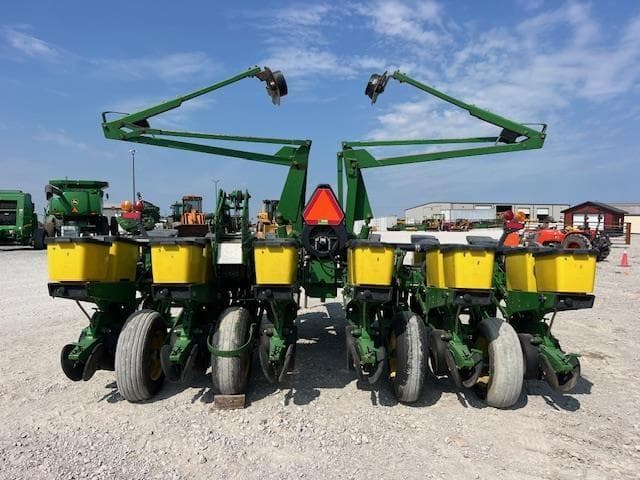 Image of John Deere 1760 equipment image 4