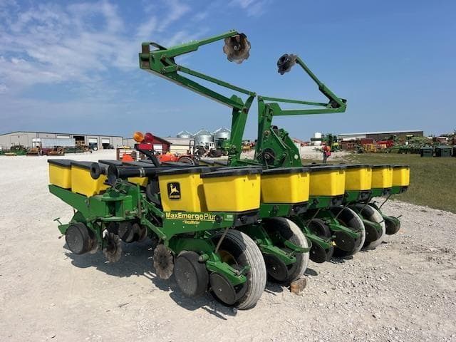 Image of John Deere 1760 equipment image 3