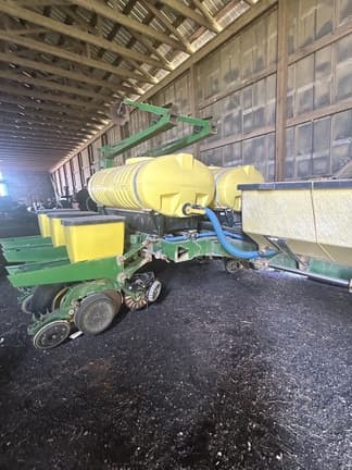 Image of John Deere 1770 equipment image 4
