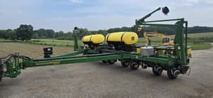 1997 John Deere 1770 Image