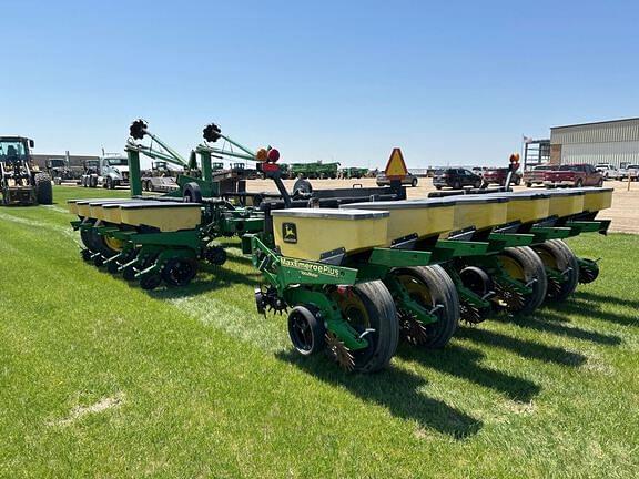 Image of John Deere 1770 equipment image 2
