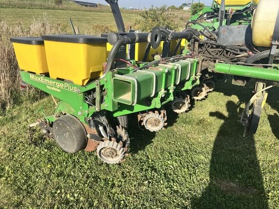 Image of John Deere 1770 equipment image 2