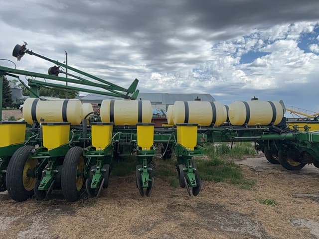 Image of John Deere 1770 equipment image 4