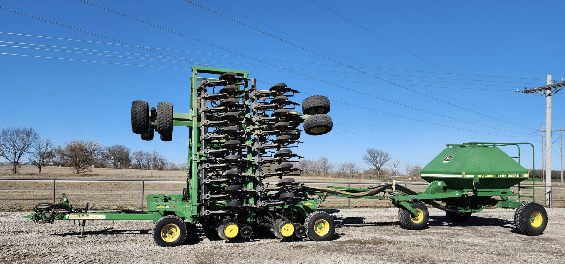 1997 John Deere 1850 Planting Air Seeders or Carts for Sale Tractor Zoom