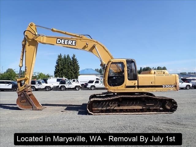 Image of John Deere 230LC equipment image 3