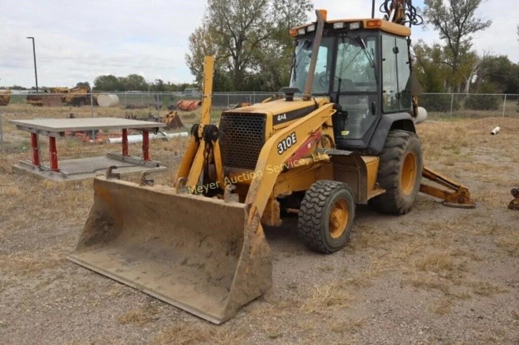 Image of John Deere 310E Primary image