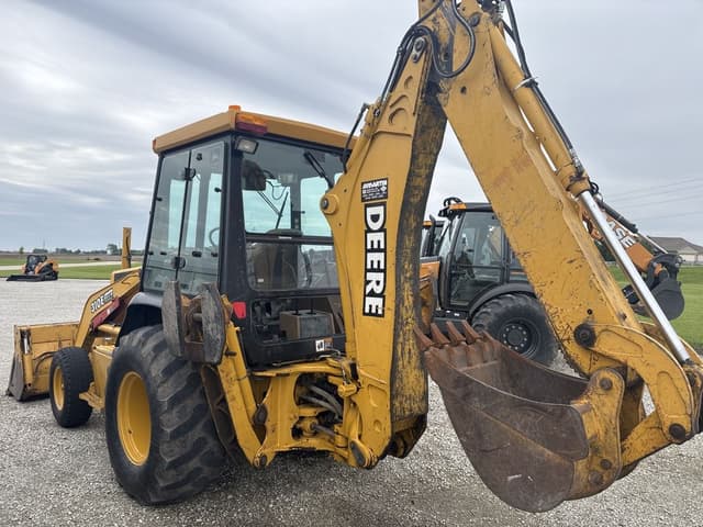 Image of John Deere 310E equipment image 4