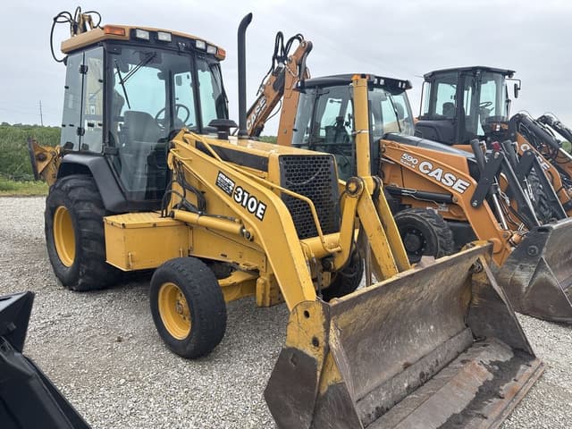 Image of John Deere 310E equipment image 1