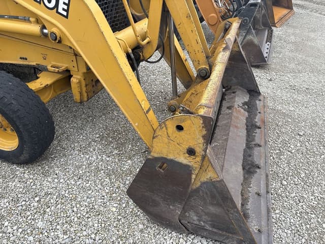 Image of John Deere 310E equipment image 2